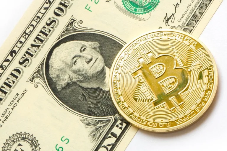 Perbedaan Bitcoin dan Mata Uang Tradisional