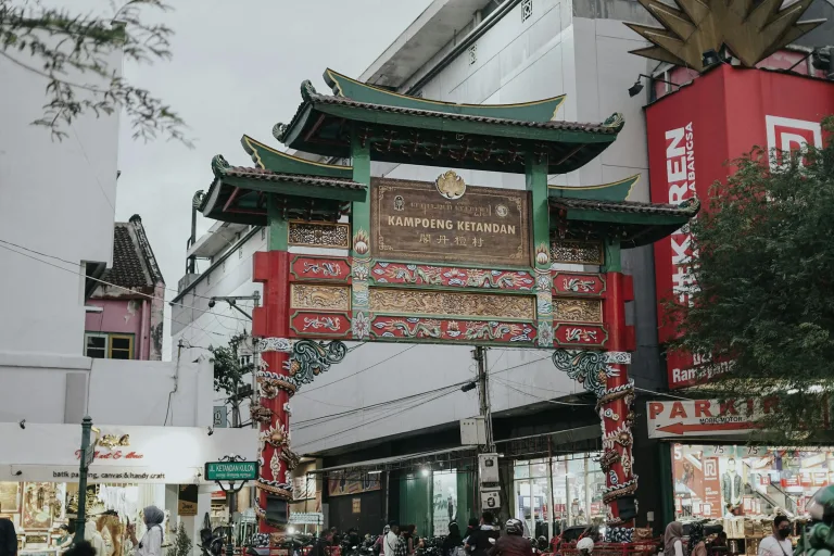 Pintu masuk Kampung Ketandan