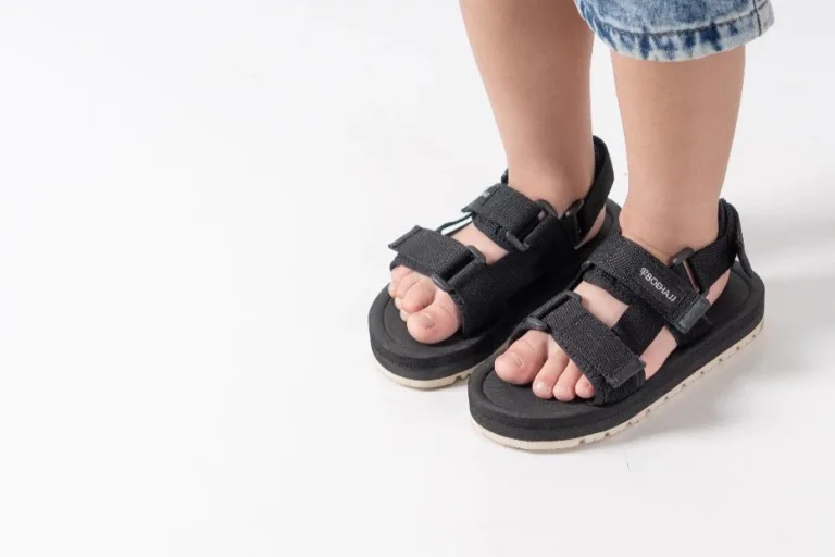 Rekomendasi Sandal Gunung Anak Laki-Laki