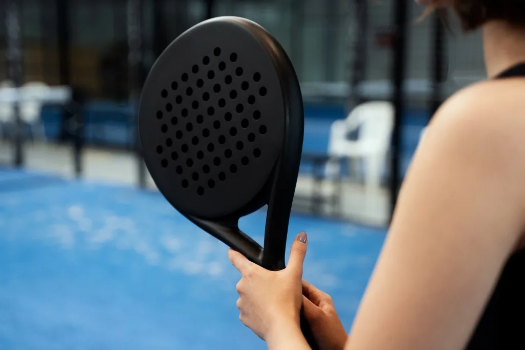 Olahraga ini termasuk baru dan banyak orang yang belum tahu apa itu padel